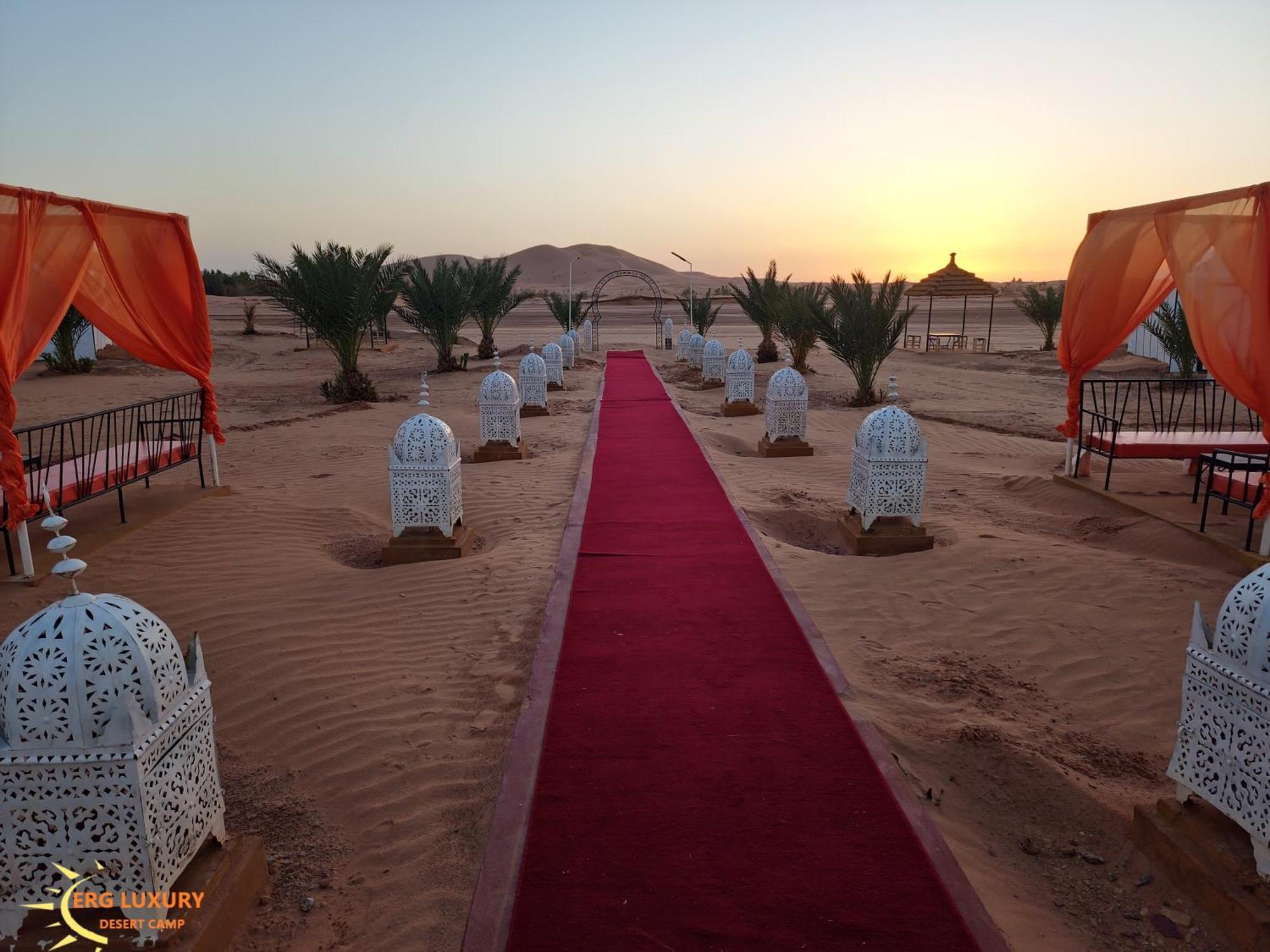 Dounia Luxury Camp Hotel เมอร์ซูกา ภายนอก รูปภาพ