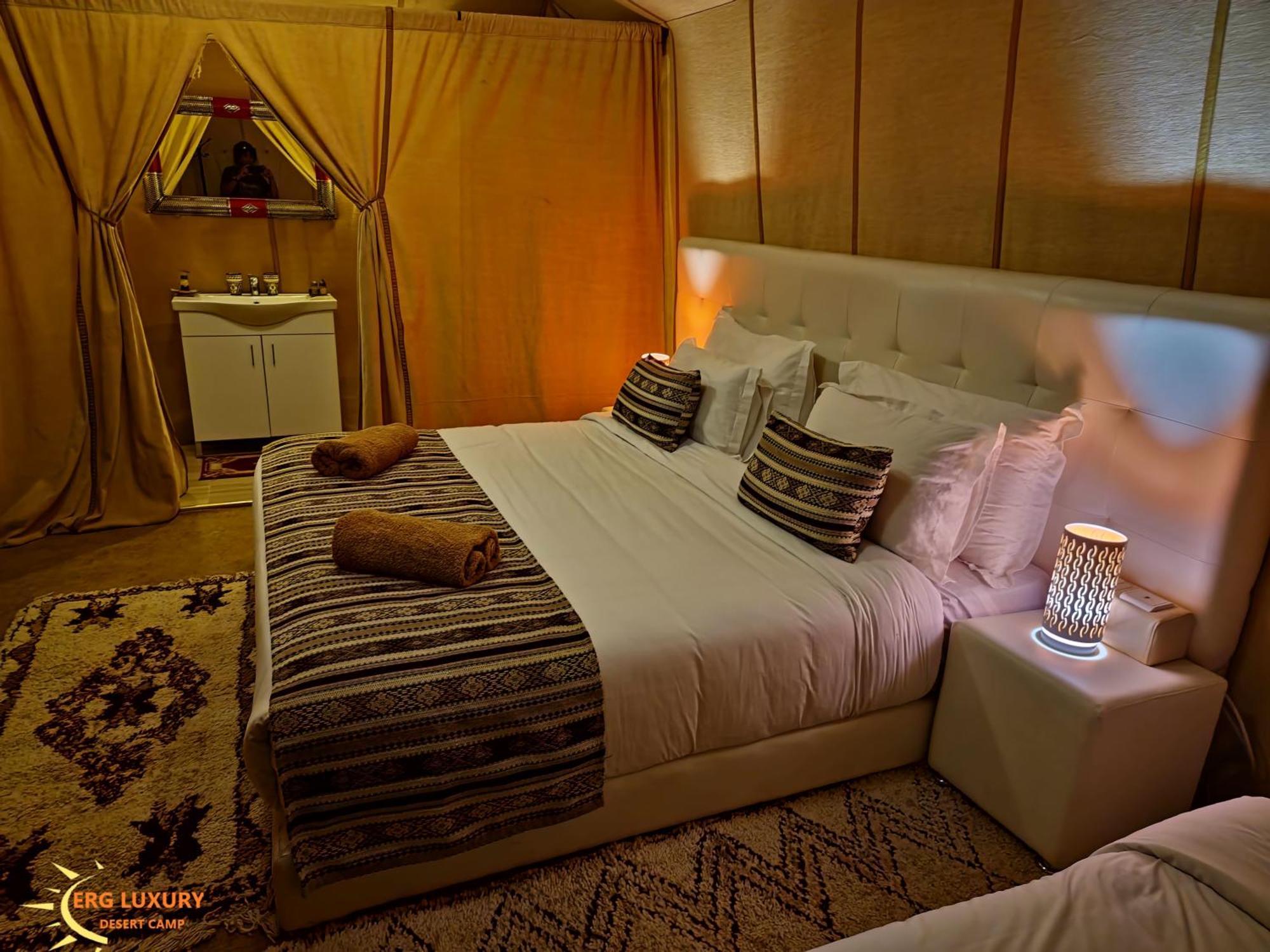 Dounia Luxury Camp Hotel เมอร์ซูกา ภายนอก รูปภาพ